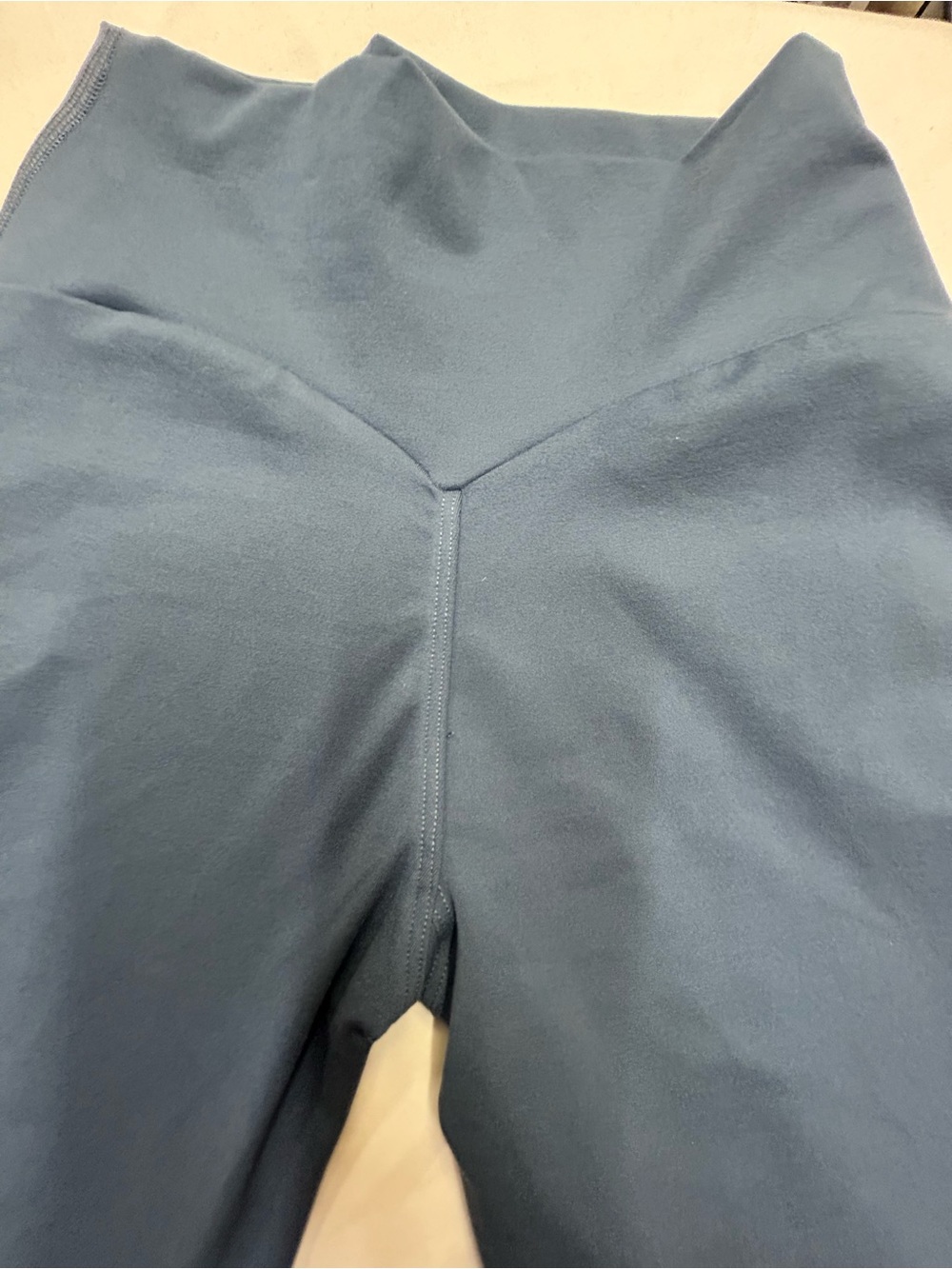 bombshell sportswear internal scrunch pedal pusher XS  . NEW UNWORN ! no sales